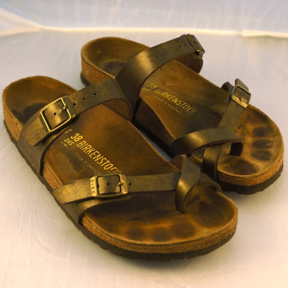 Birkenstock Mayari size 38 (7-7.5)